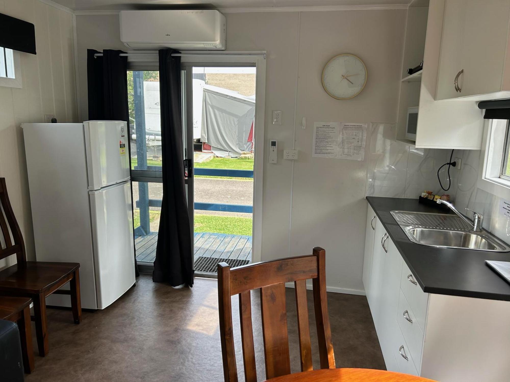 Batemans Bay Holiday Park & Hostel Exterior photo